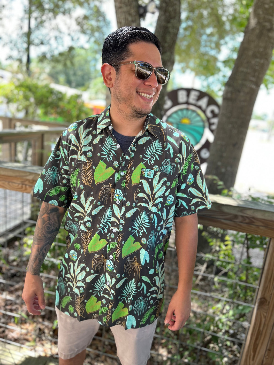 Big Beach Hawaiian Button-Down Shirt